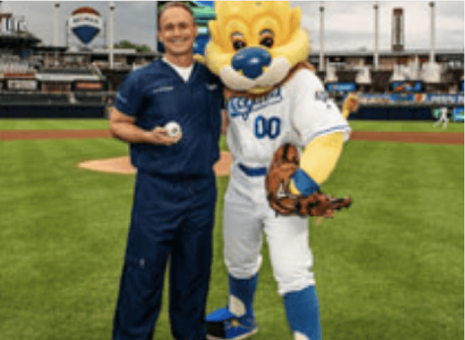 hero1 Doctor with team mascot